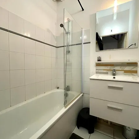 T2 Mezzanine Avec Terrasse Et Animaux Acceptes - Fr-1-379-119 Lejlighed